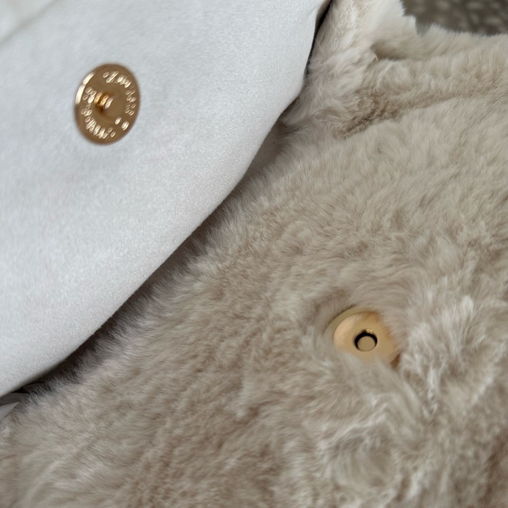 H&M faux fur gold chain shoulder bag Elegant Cream Faux Fur Shoulder Bag nwot - Picture 7 of 14